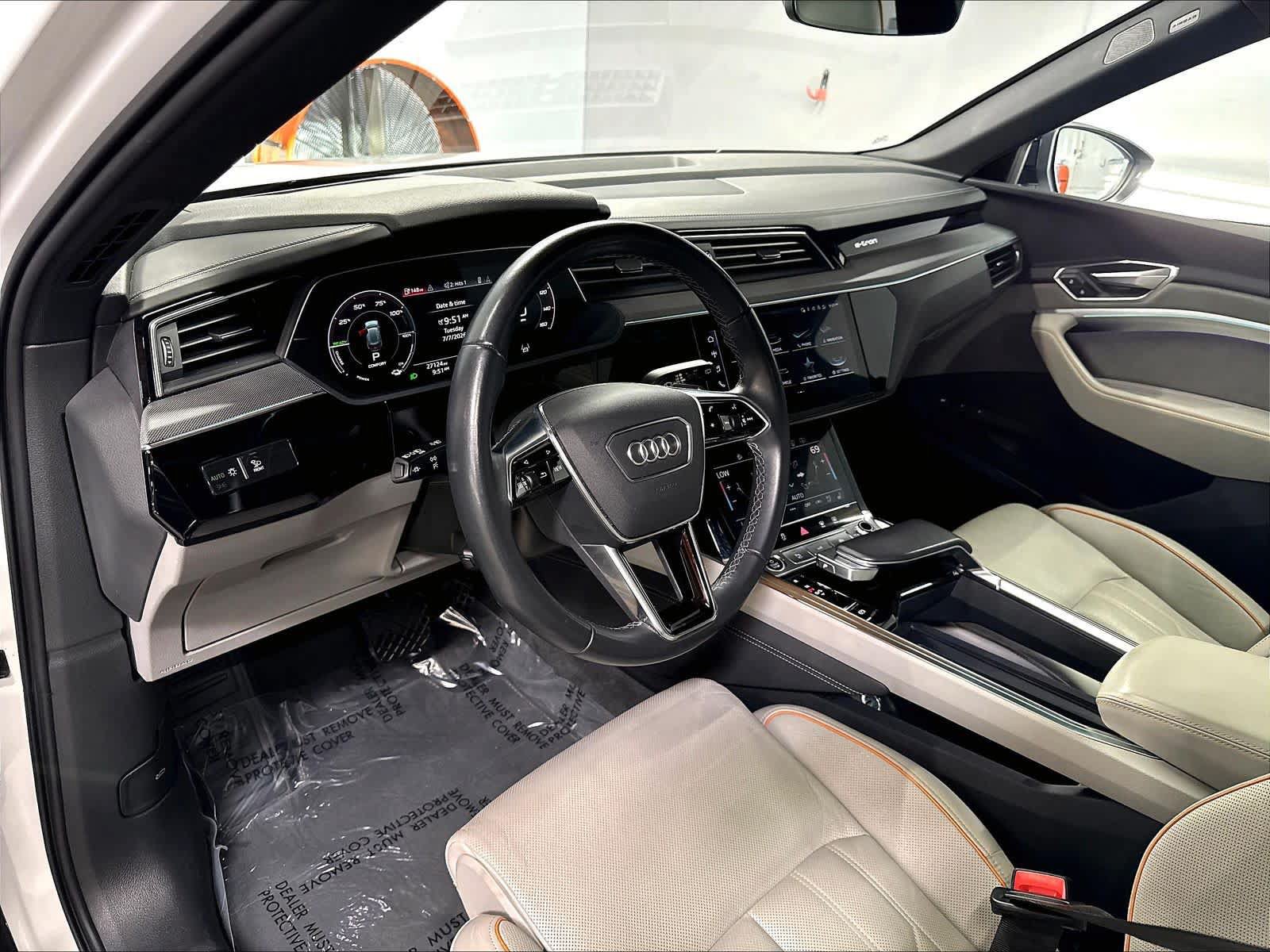 Certified 2024 Audi Q8 e-tron Prestige AWD/4WD image 16