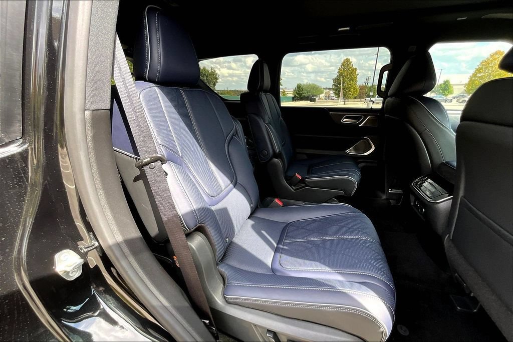 Used 2026 INFINITI QX80 4WD w/ Sport Exterior Package image 15