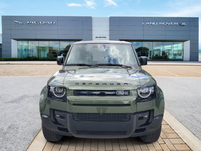 New 2026 Land Rover Defender 110 X-Dynamic SE AWD/4WD image 2