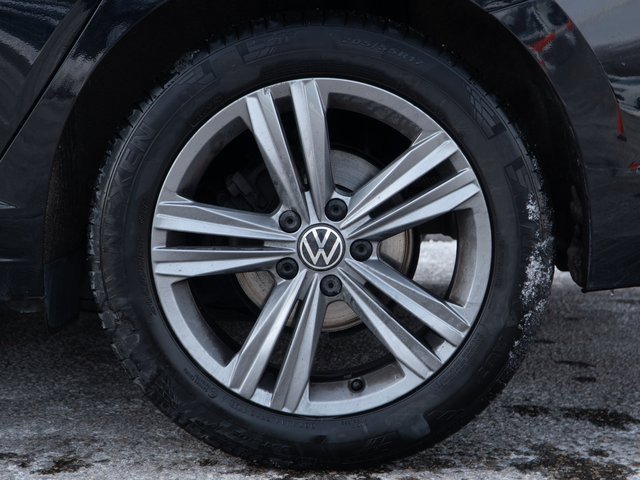 Certified 2024 Volkswagen Jetta SE w/ Panoramic Sunroof Package image 12