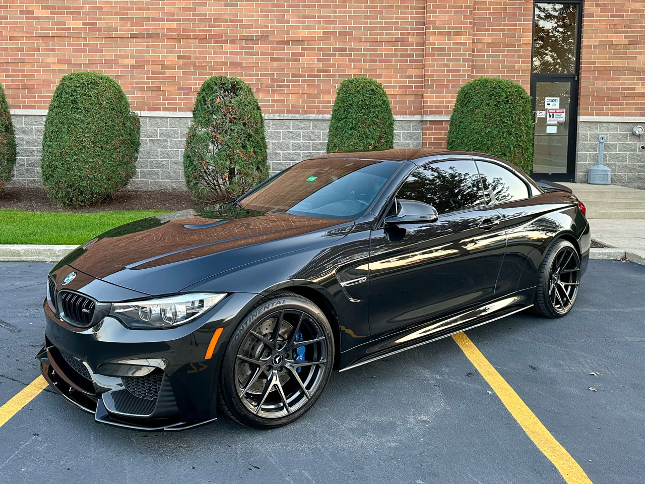 Used 2020 BMW M4 Convertible image 13