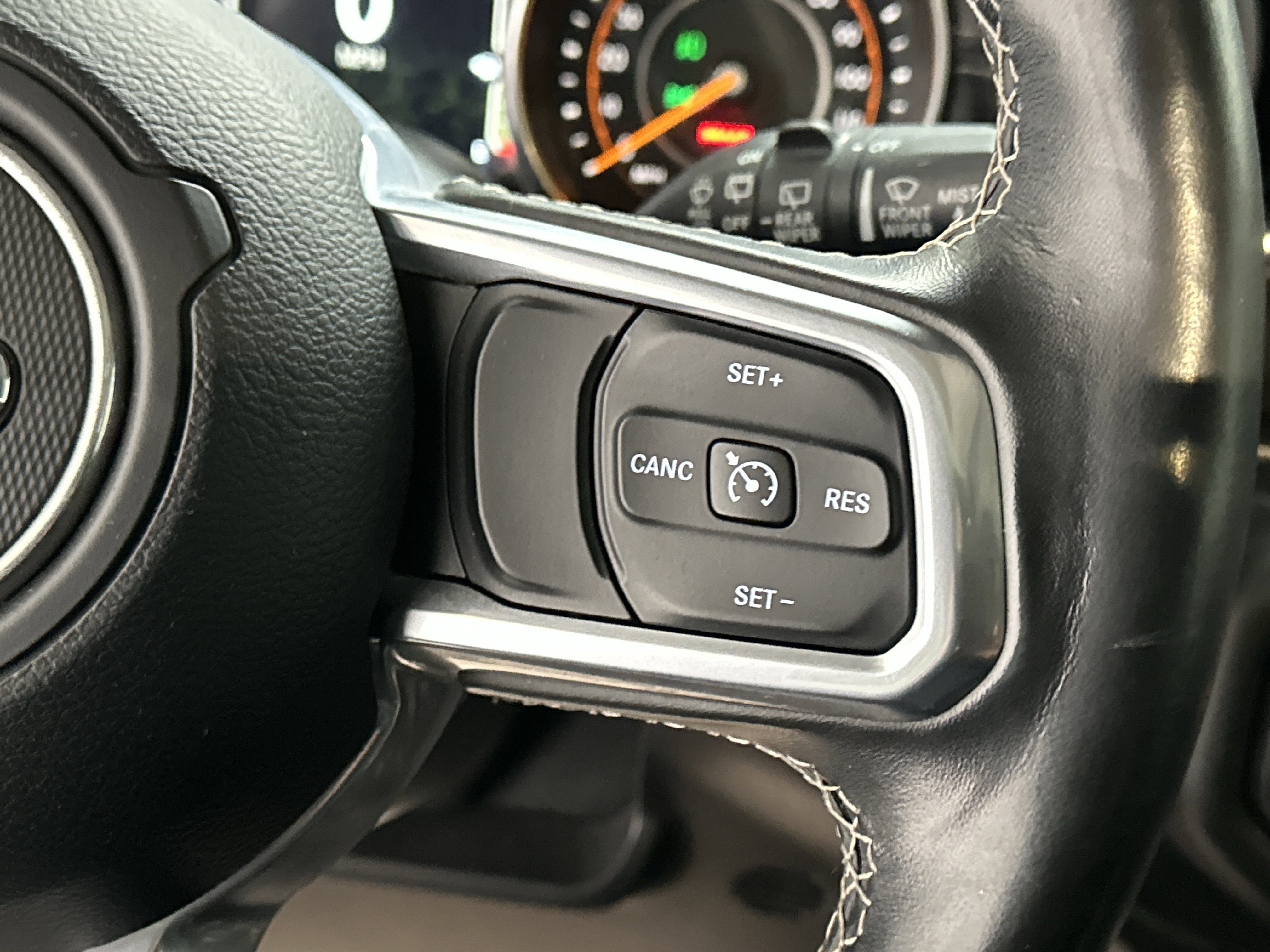 Used 2019 Jeep Wrangler Unlimited Sahara w/ Dual Top Group image 29