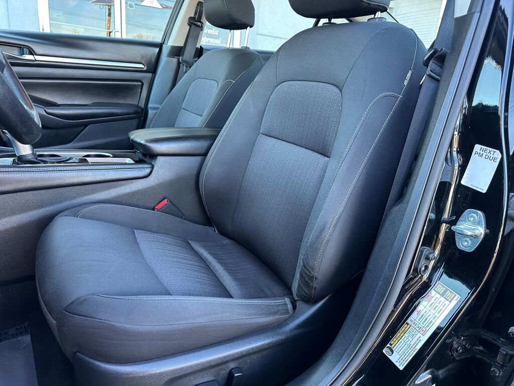 Used 2023 Nissan Sentra SR w/ SR Premium Package image 11