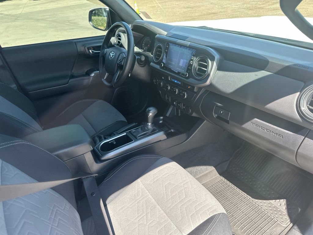 Used 2023 Toyota Tacoma TRD Sport AWD/4WD image 28