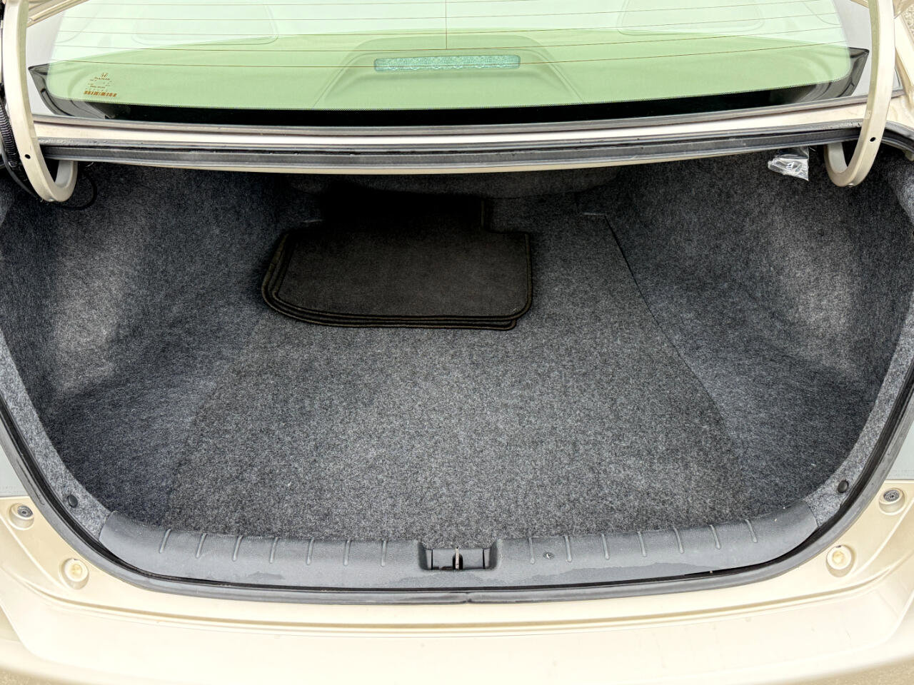 Used 2015 Honda Accord LX image 32