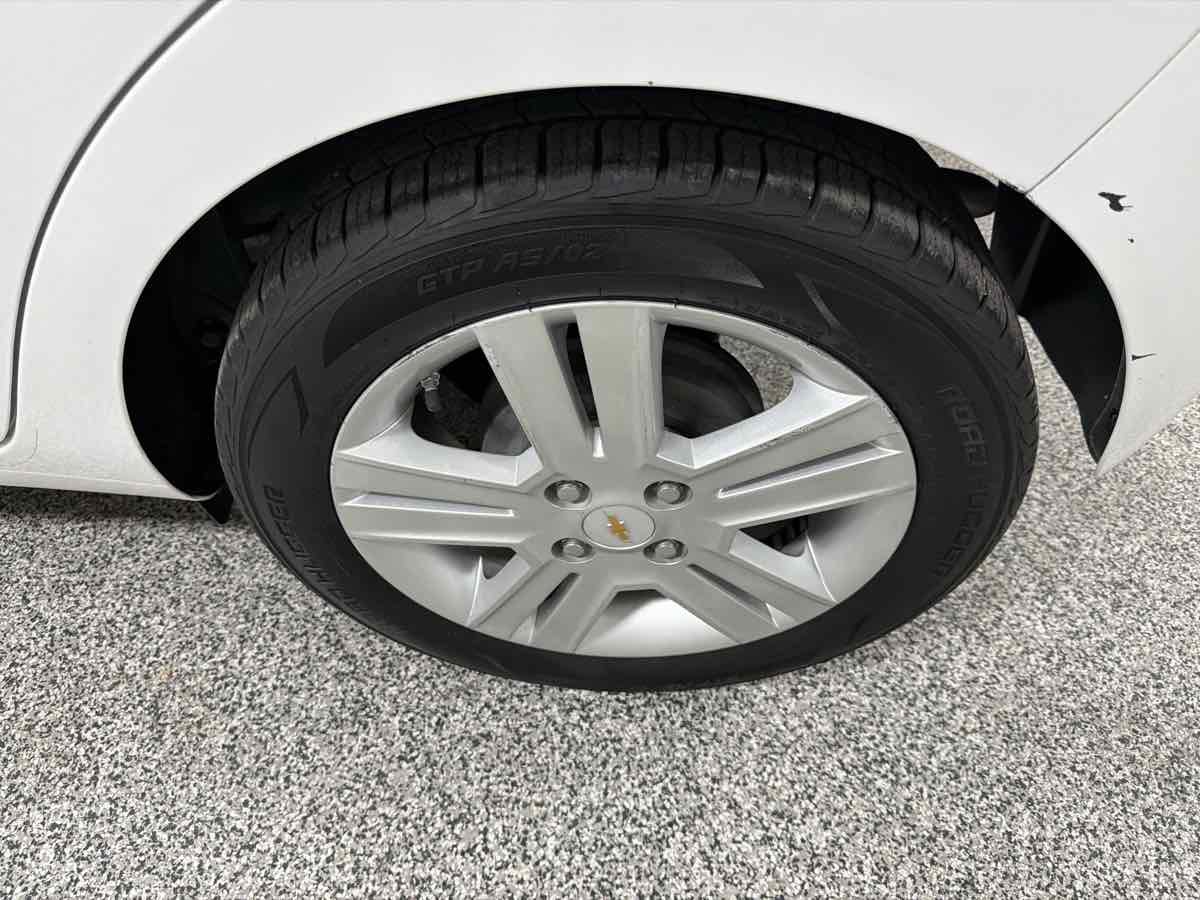 Used 2014 Chevrolet Spark LS image 33