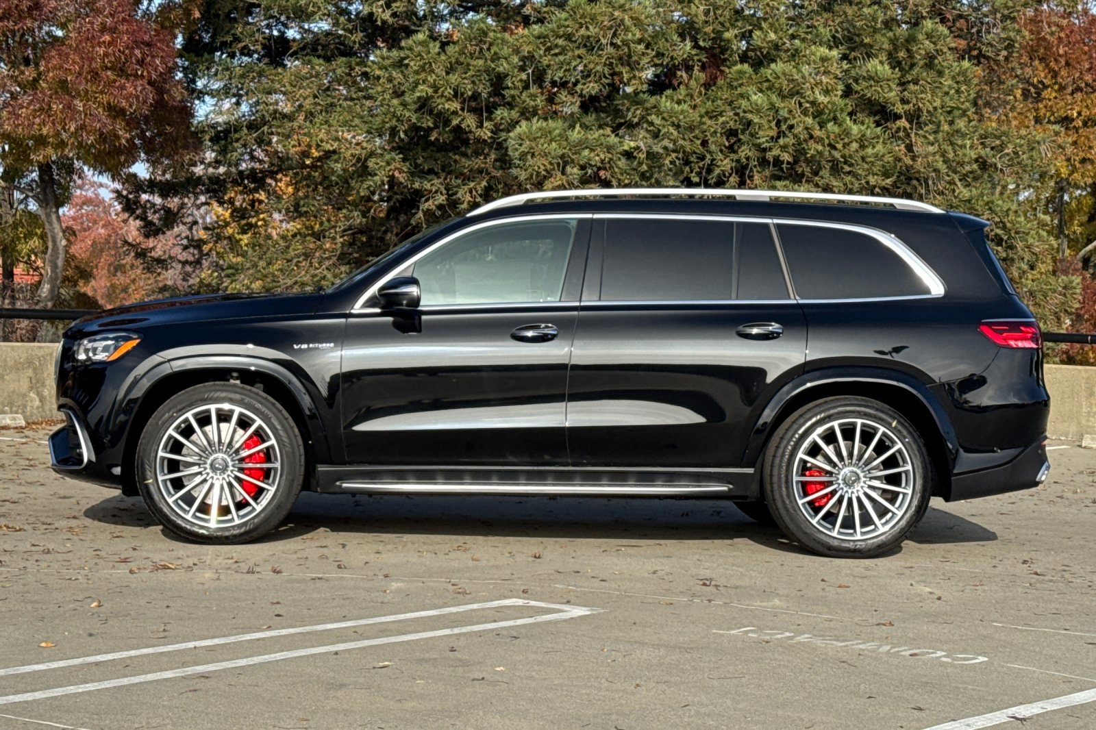 New 2025 Mercedes-Benz GLS 63 AMG 4MATIC image 2