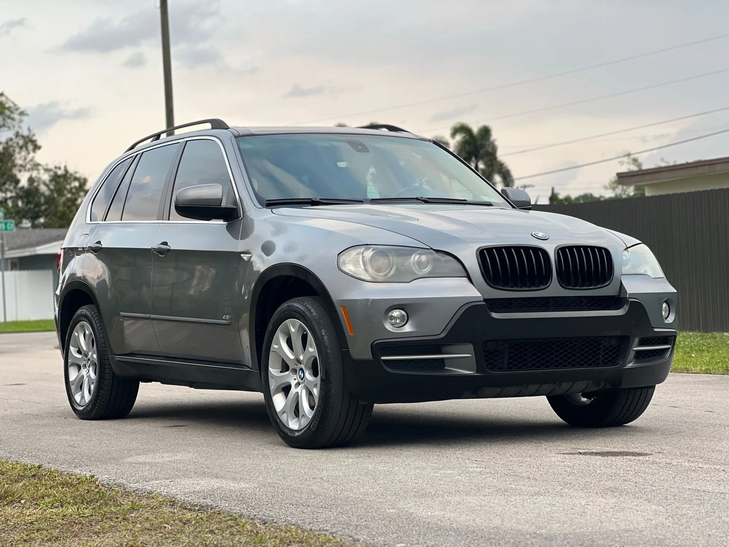 Used 2007 BMW X5 4.8i image 1