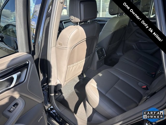 Used 2025 Porsche Macan w/ Premium Package Plus image 8