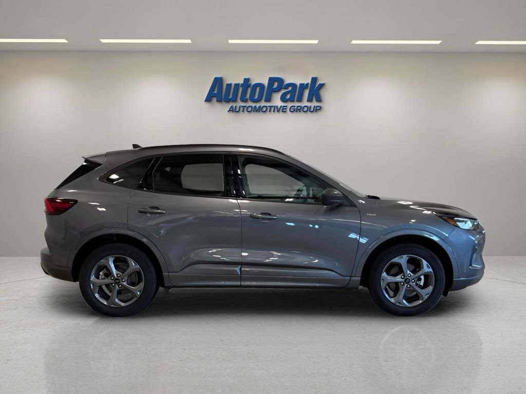 Used 2024 Ford Escape ST-Line AWD/4WD image 8