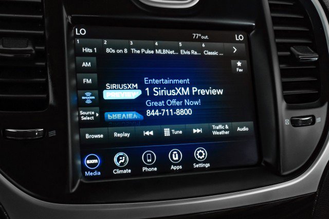 Used 2022 Chrysler 300 Touring w/ Sport Appearance Package image 25