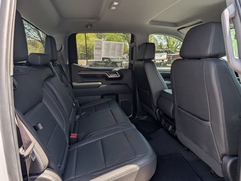 Used 2024 GMC Sierra 1500 SLT AWD/4WD image 24