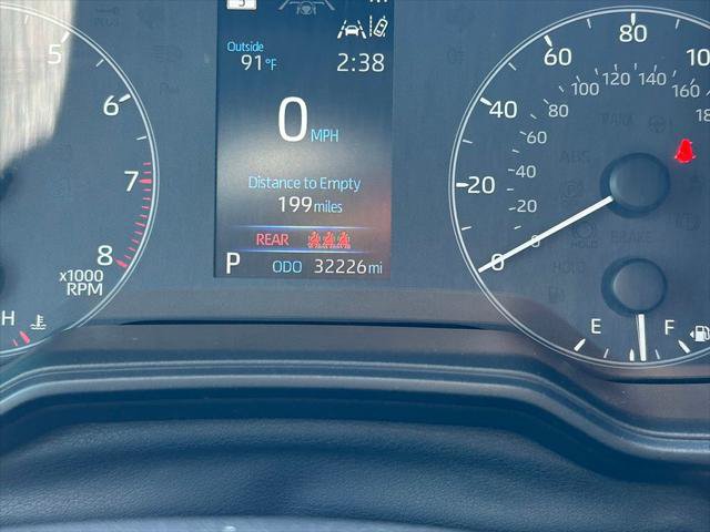 Certified 2025 Toyota Corolla SE FWD image 31