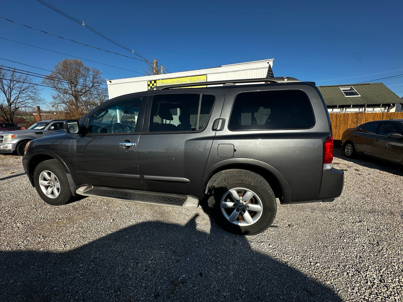 Used 2010 Nissan Armada SE image 2