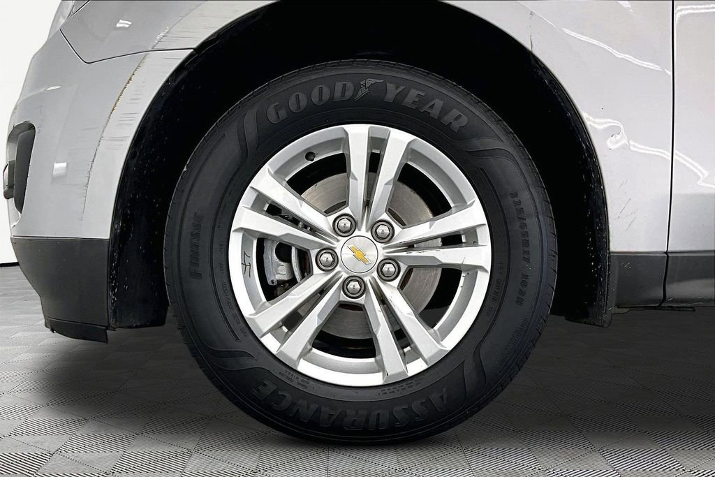 Used 2015 Chevrolet Equinox LS image 9