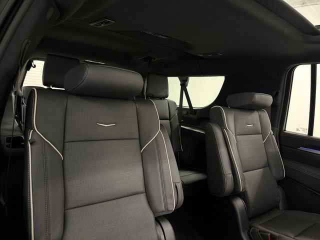 Certified 2025 Cadillac Escalade ESV Premium Luxury AWD/4WD image 25