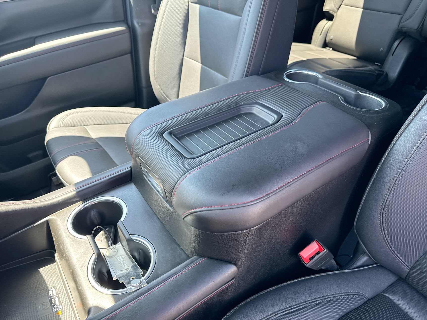 Used 2023 Chevrolet Suburban RST w/ Luxury Package RWD image 21