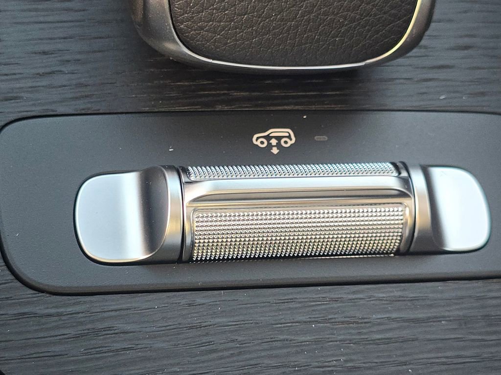 New 2026 Mercedes-Benz GLS 450 4MATIC image 34