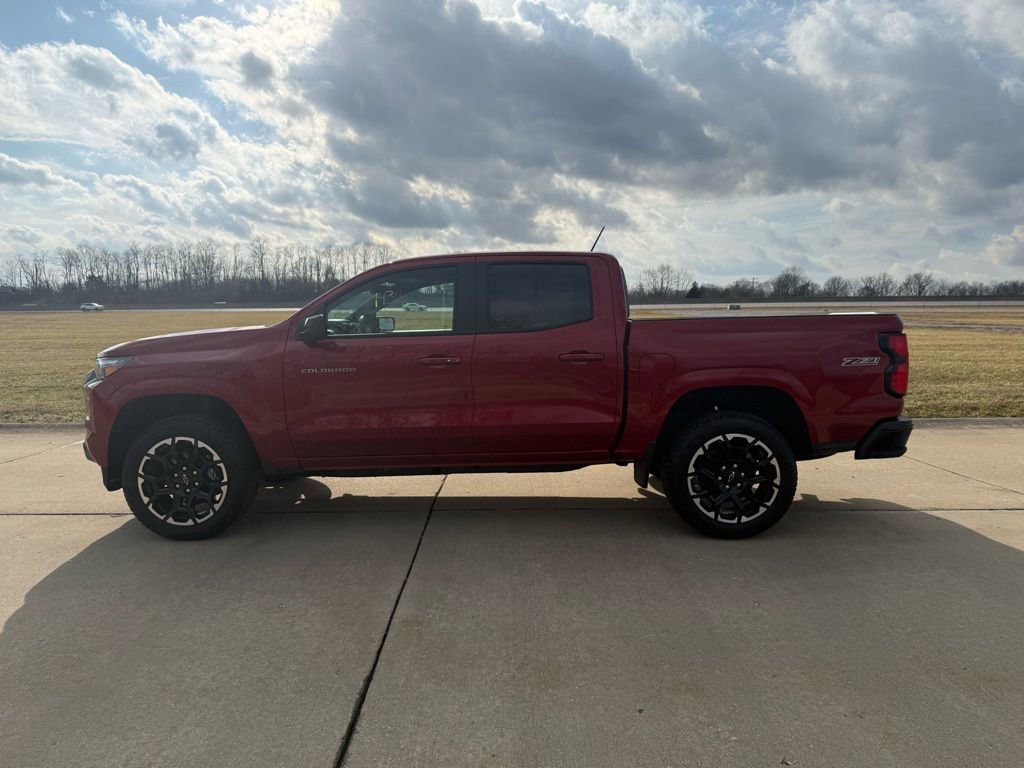 Used 2026 Chevrolet Colorado Z71 w/ Technology Package image 9