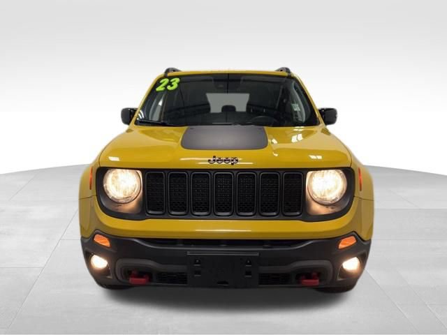 Used 2023 Jeep Renegade Trailhawk AWD/4WD image 3
