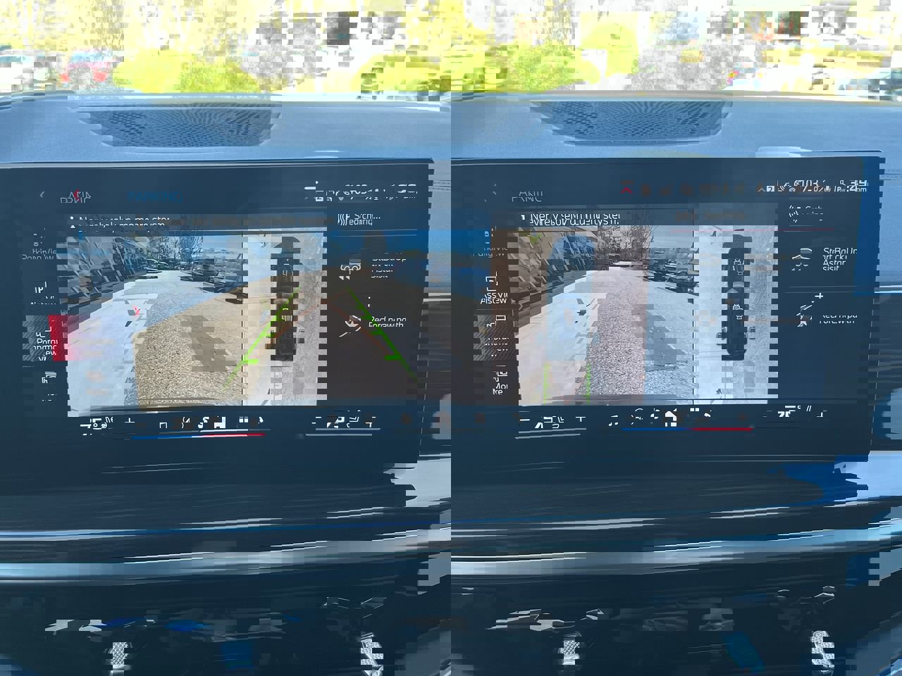 Certified 2024 BMW X7 M60i image 25