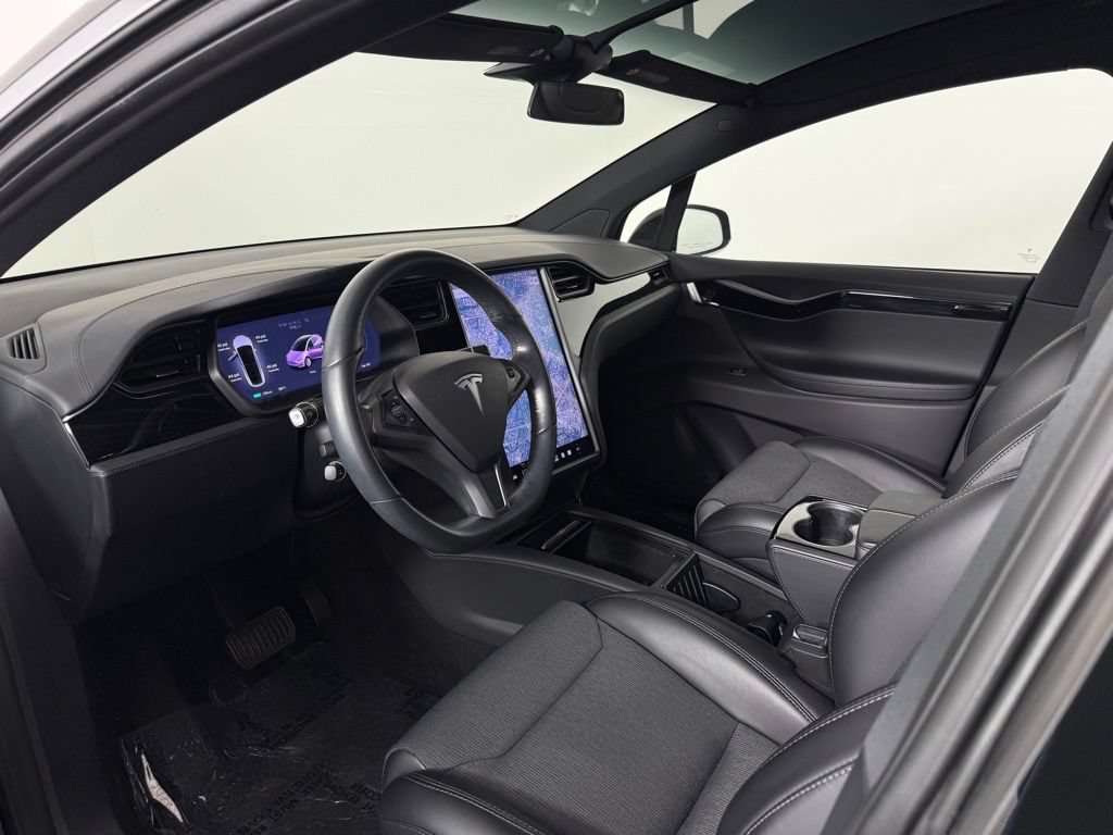 Used 2018 Tesla Model X 75D AWD/4WD image 4