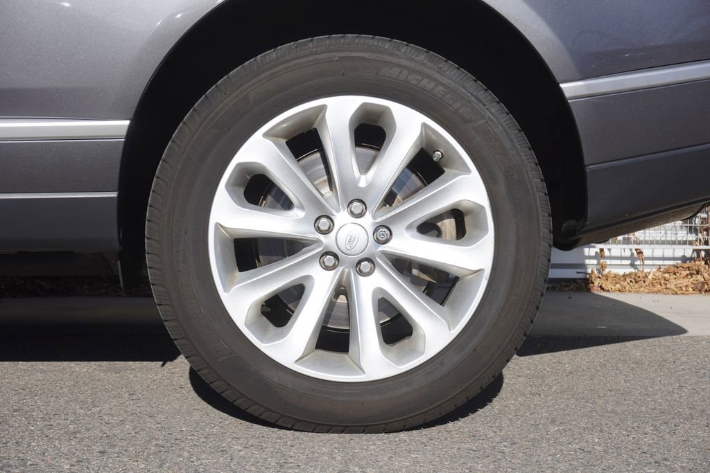 Used 2016 Land Rover Range Rover HSE image 33