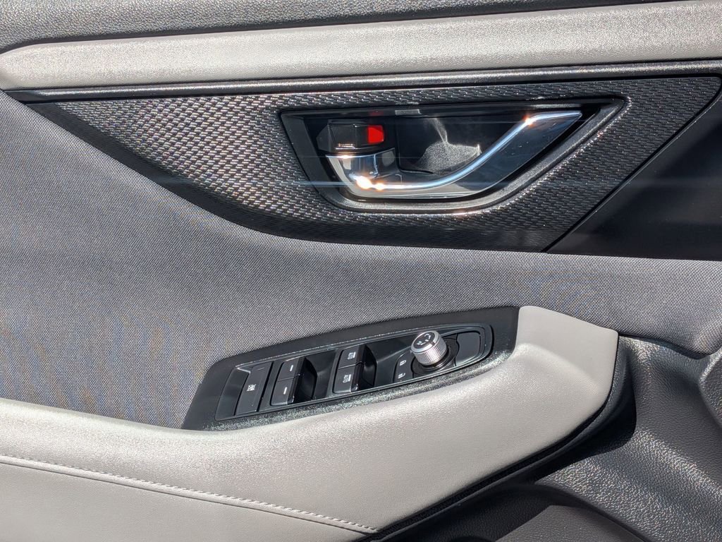 Used 2025 Subaru Outback Premium image 14