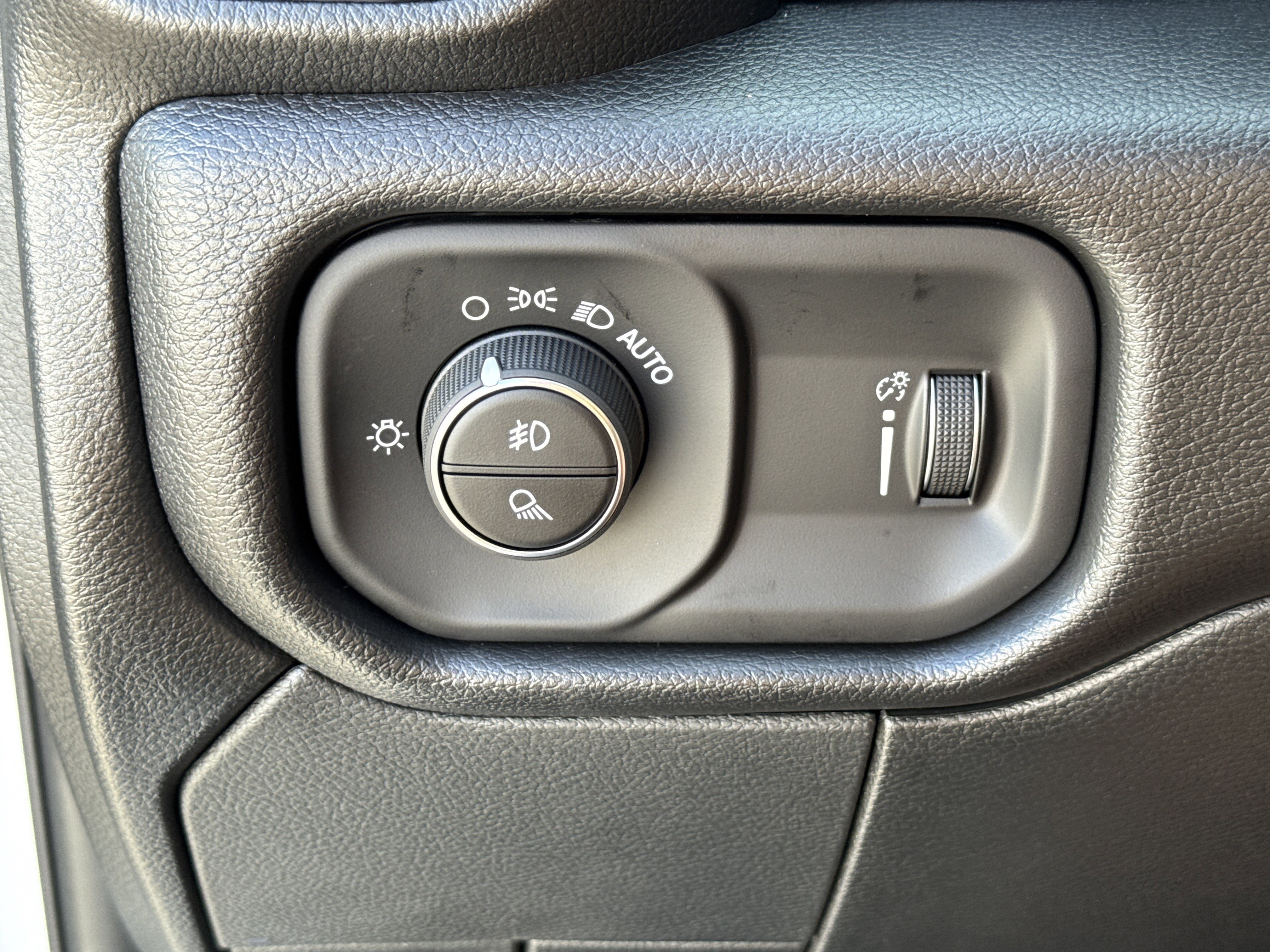 New 2026 RAM 2500 Tradesman image 37