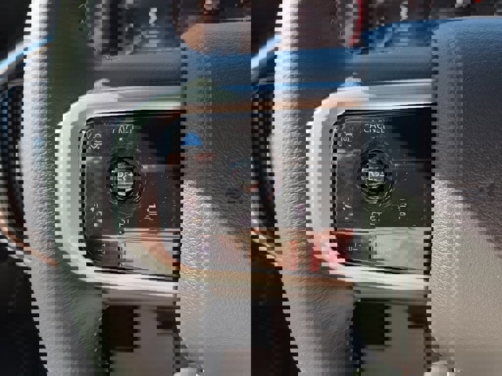 New 2026 Nissan Armada SL w/ Captain's Chari Seat Package image 23