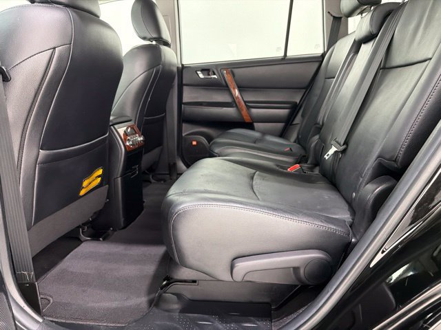 Used 2013 Toyota Highlander Limited AWD/4WD image 17