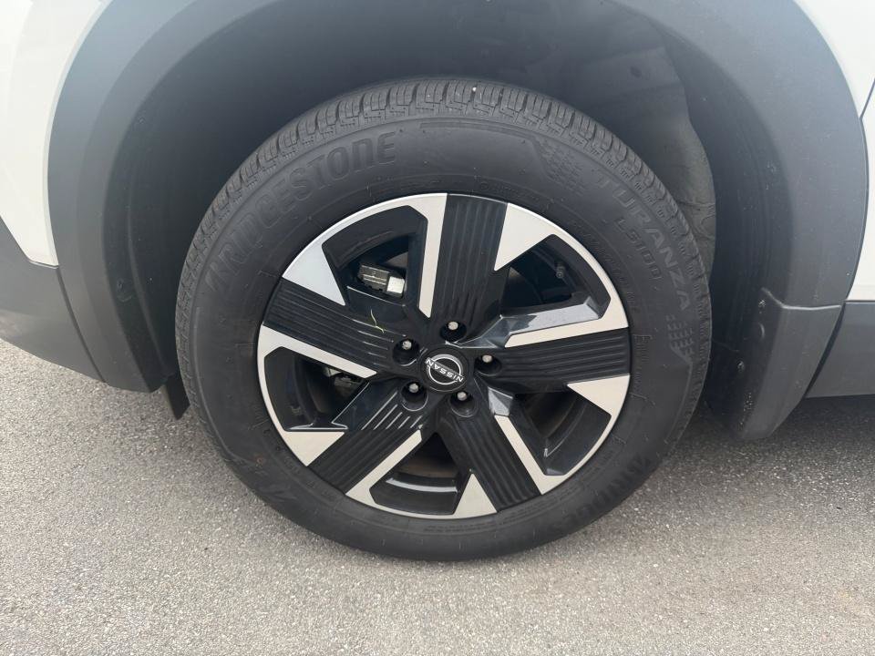 Certified 2026 Nissan Kicks SV w/ Cold Weather Package AWD/4WD image 31