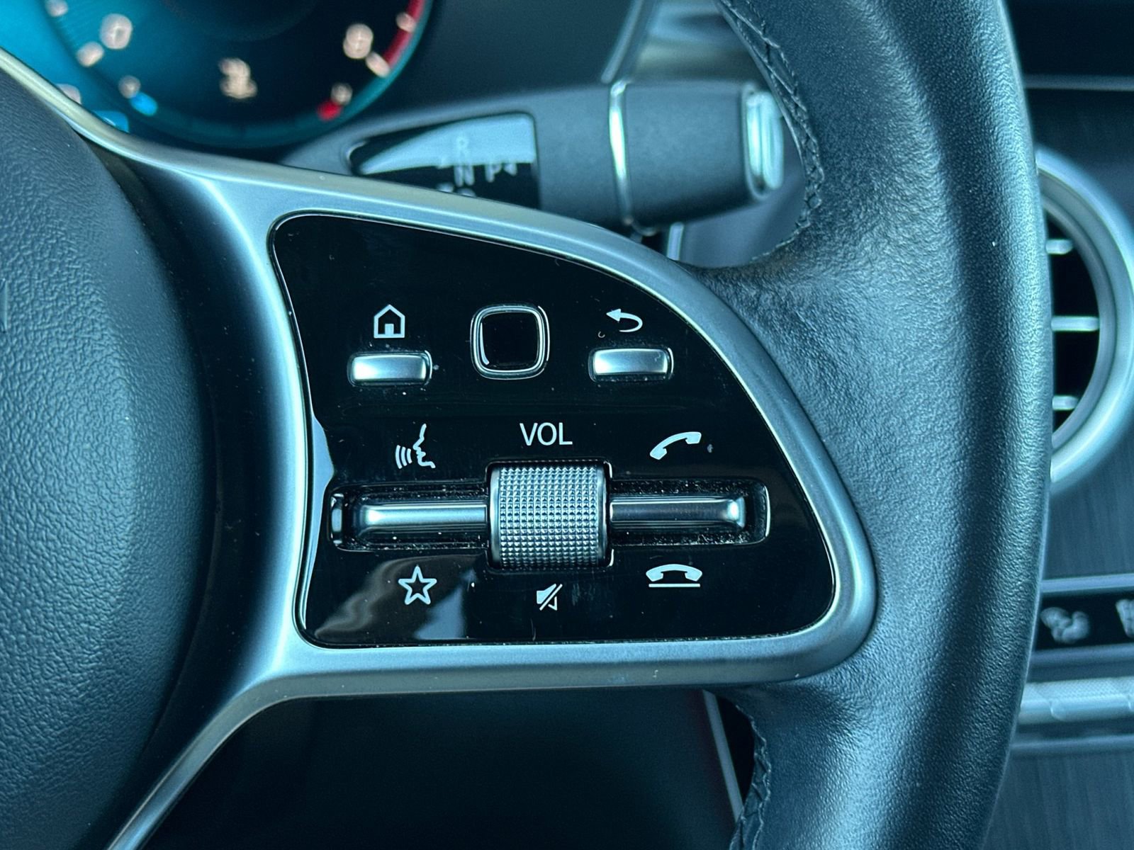 Certified 2022 Mercedes-Benz GLC 300 image 27