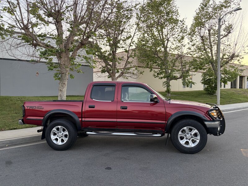 Used 2002 Toyota Tacoma PreRunner RWD image 2