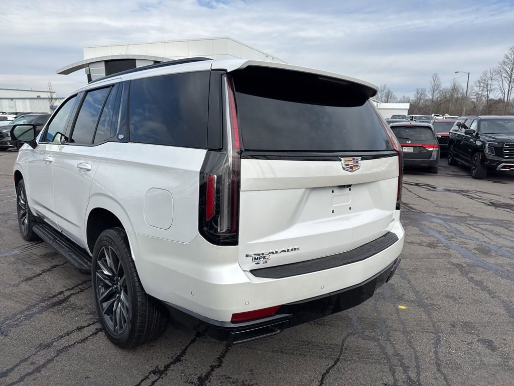 Used 2023 Cadillac Escalade Sport image 3