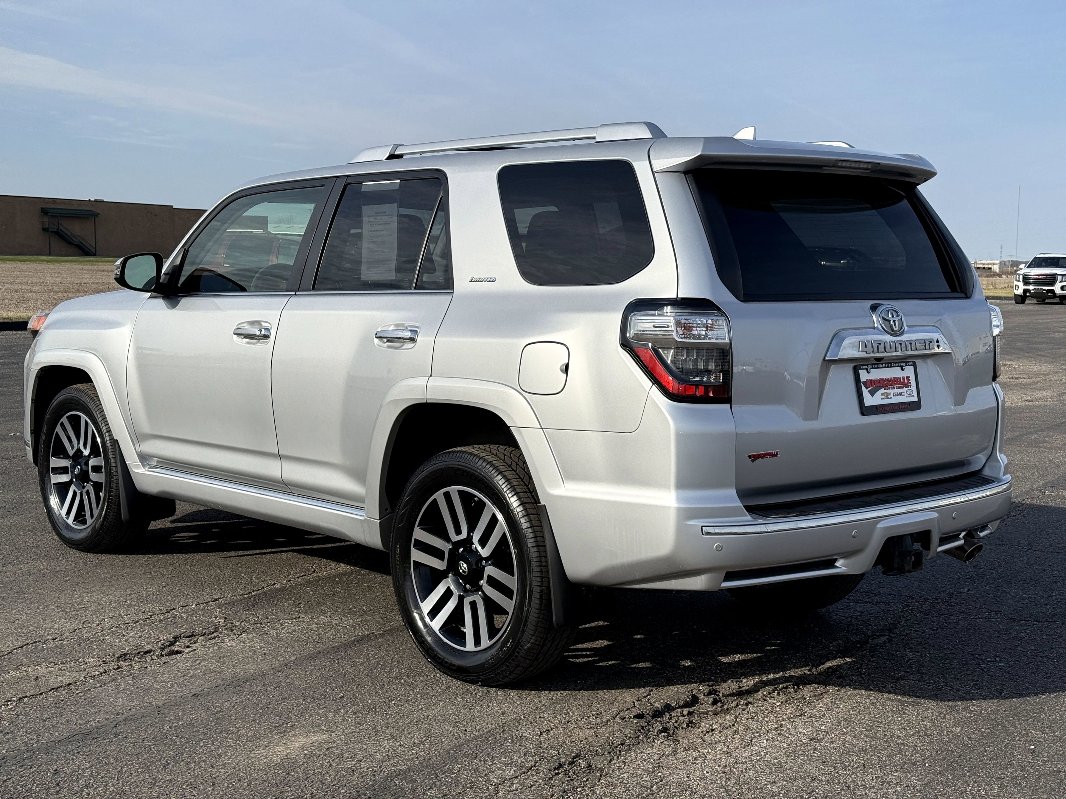 Used 2021 Toyota 4Runner Limited AWD/4WD image 5