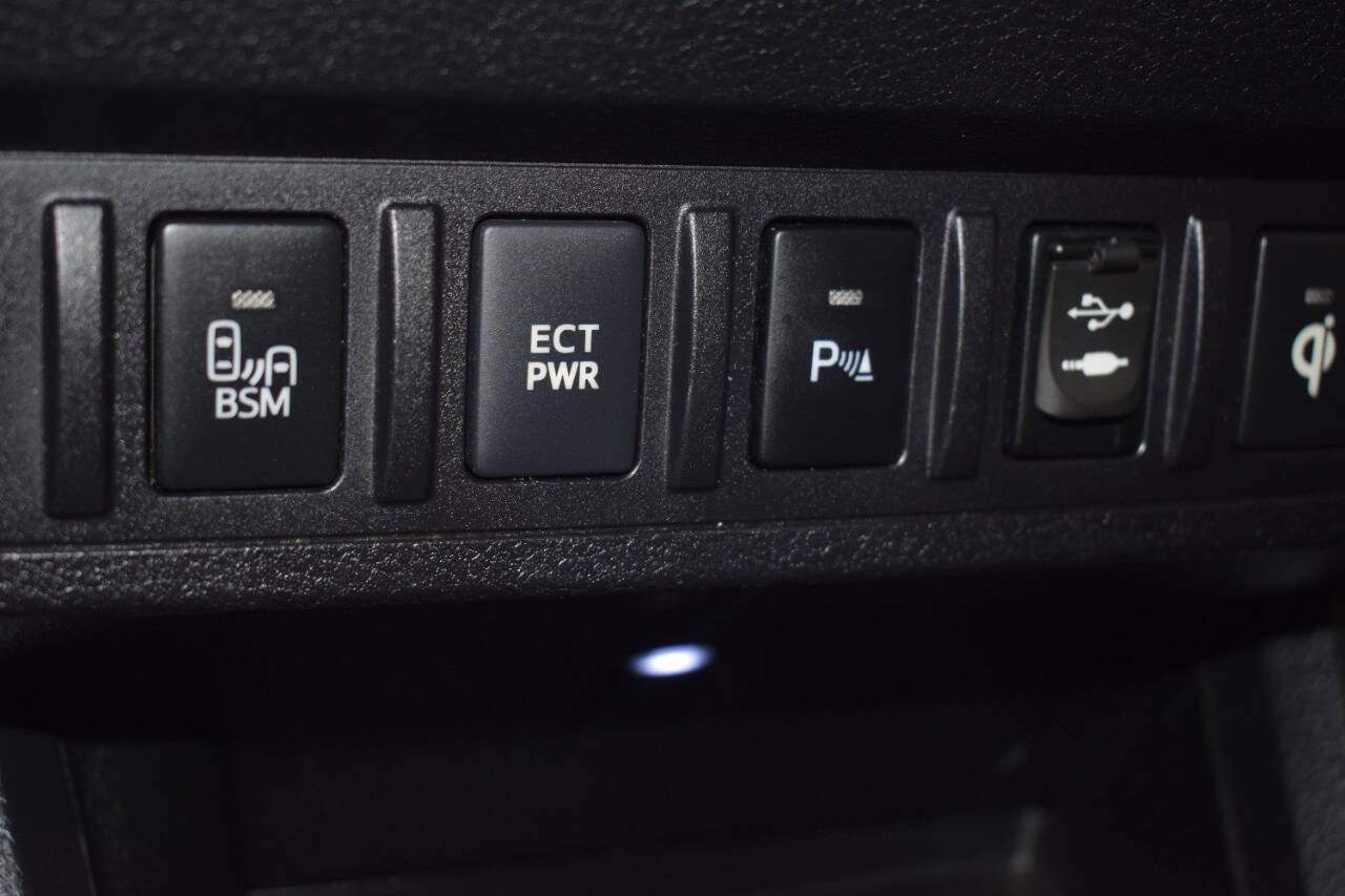 Used 2017 Toyota Tacoma TRD Pro AWD/4WD image 84