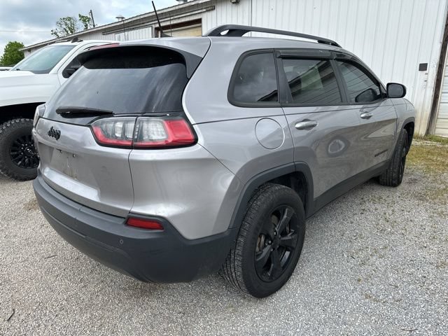 Used 2019 Jeep Cherokee Latitude Plus AWD/4WD image 3