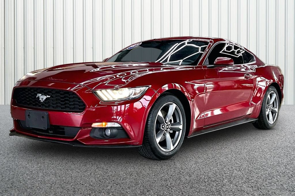 Used 2017 Ford Mustang Coupe w/ Equipment Group 051A RWD image 3