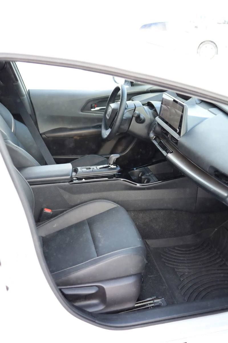 Used 2024 Toyota Prius Limited image 55