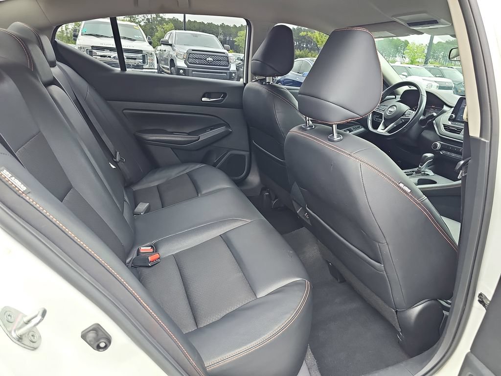 Used 2021 Nissan Altima 2.5 SR FWD image 15