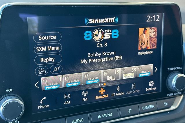 Used 2023 Nissan Rogue SV image 17