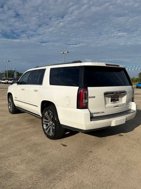 Used 2020 GMC Yukon XL Denali w/ Open Road Package RWD image 3