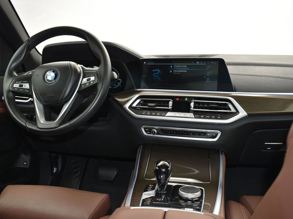 Certified 2022 BMW X5 xDrive45e w/ Premium Package image 32