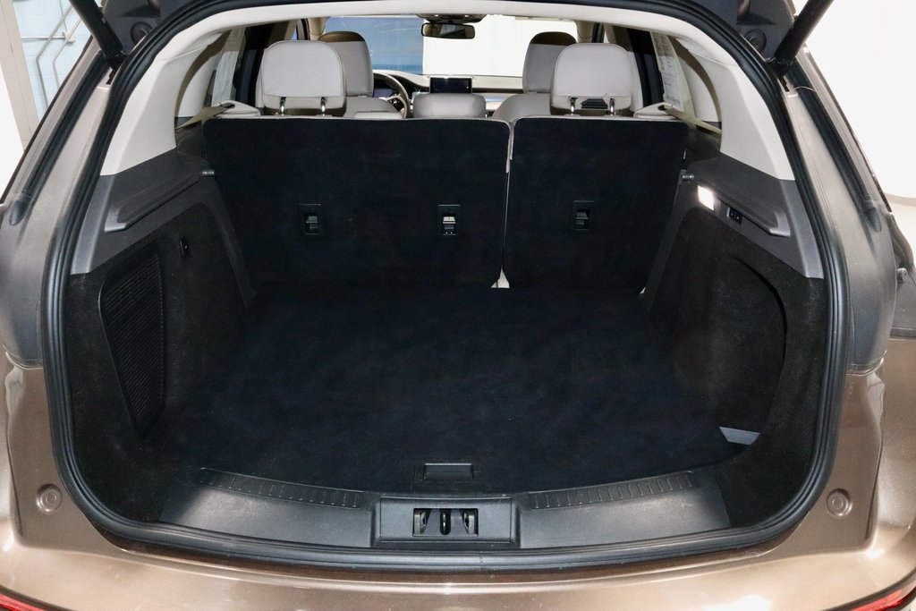 Used 2022 Lincoln Corsair FWD w/ Premium Package image 15