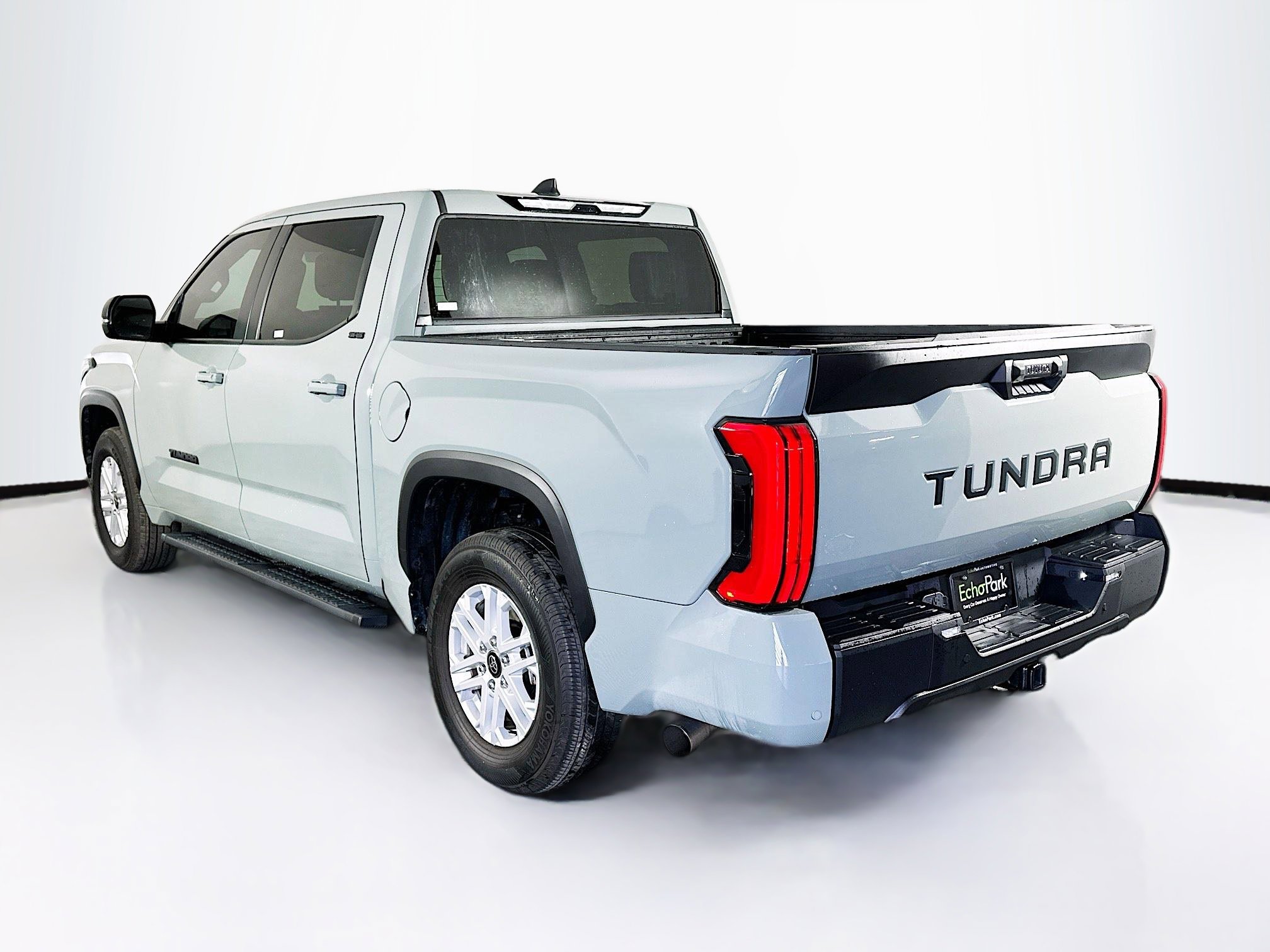 Used 2025 Toyota Tundra SR5 w/ SR5 Premium Package image 5