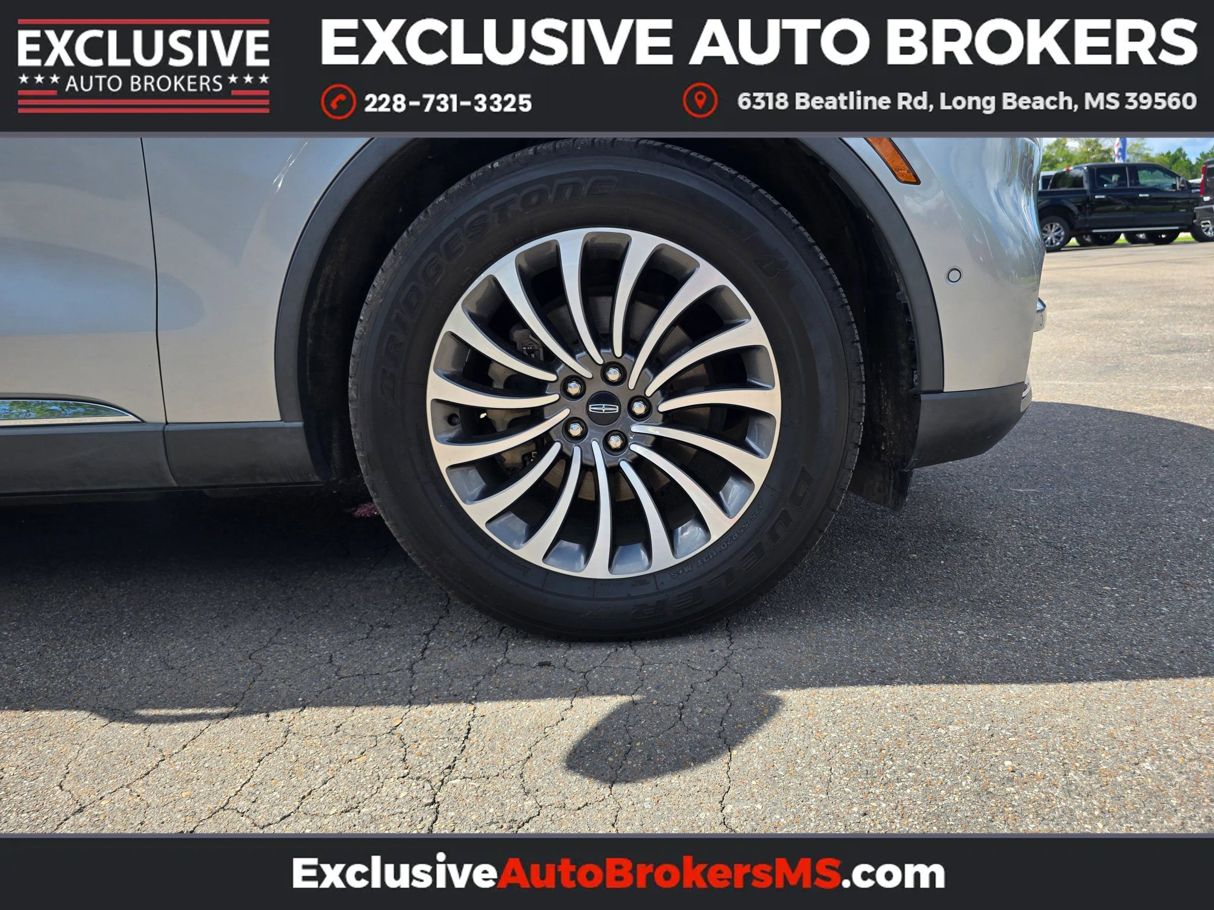 Used 2020 Lincoln Aviator Reserve w/ Equipment Group 201A image 8