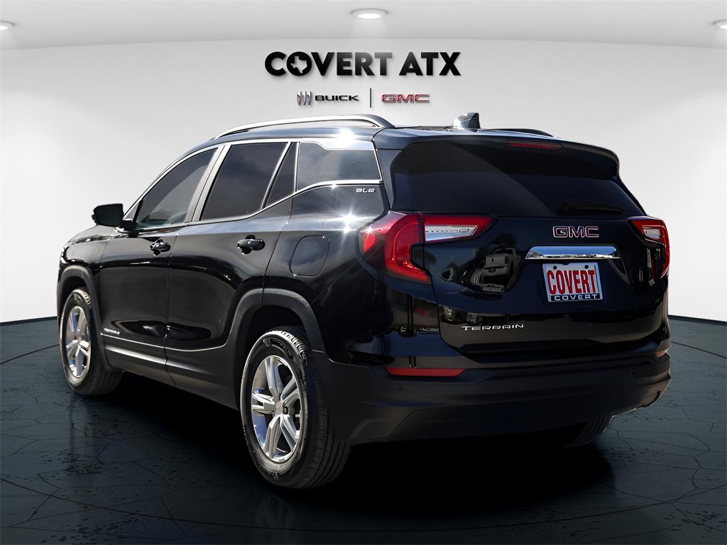 Used 2023 GMC Terrain SLE w/ Driver Convenience Package image 6