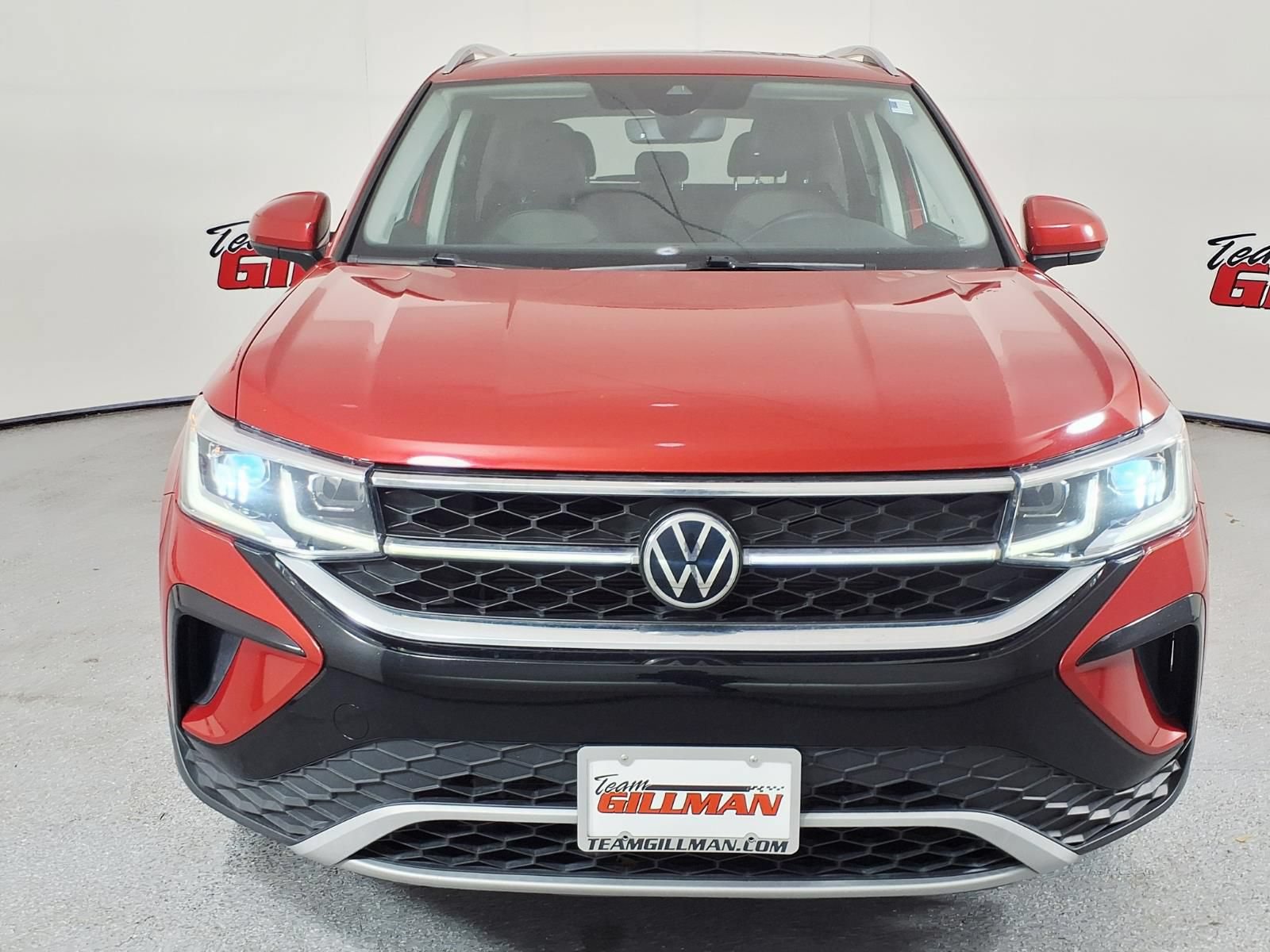 Used 2022 Volkswagen Taos SEL AWD/4WD image 2