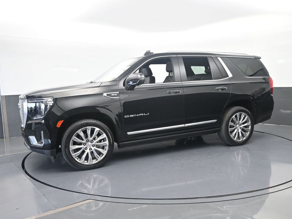 Used 2022 GMC Yukon Denali w/ Denali Premium Package AWD/4WD image 2